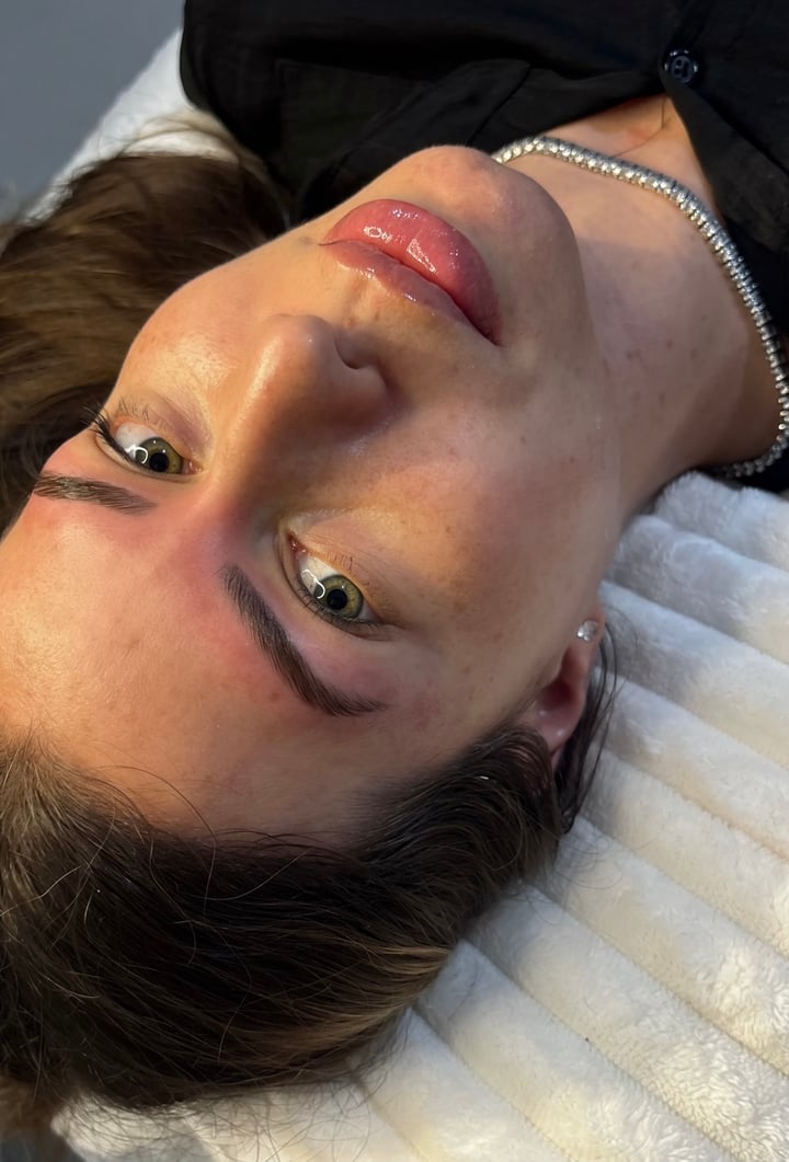 Trabalho de Stéfani beauty,  em Dois Irmãos – RS