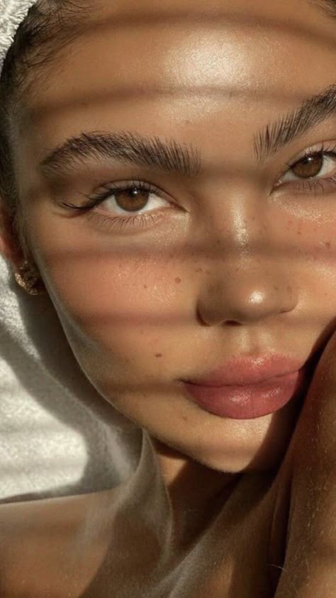 Brow Lamination por Rayssa Souza