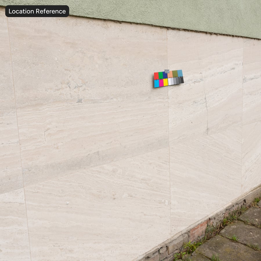 Textura de azulejo bruto retangular em travertino, bege neutro