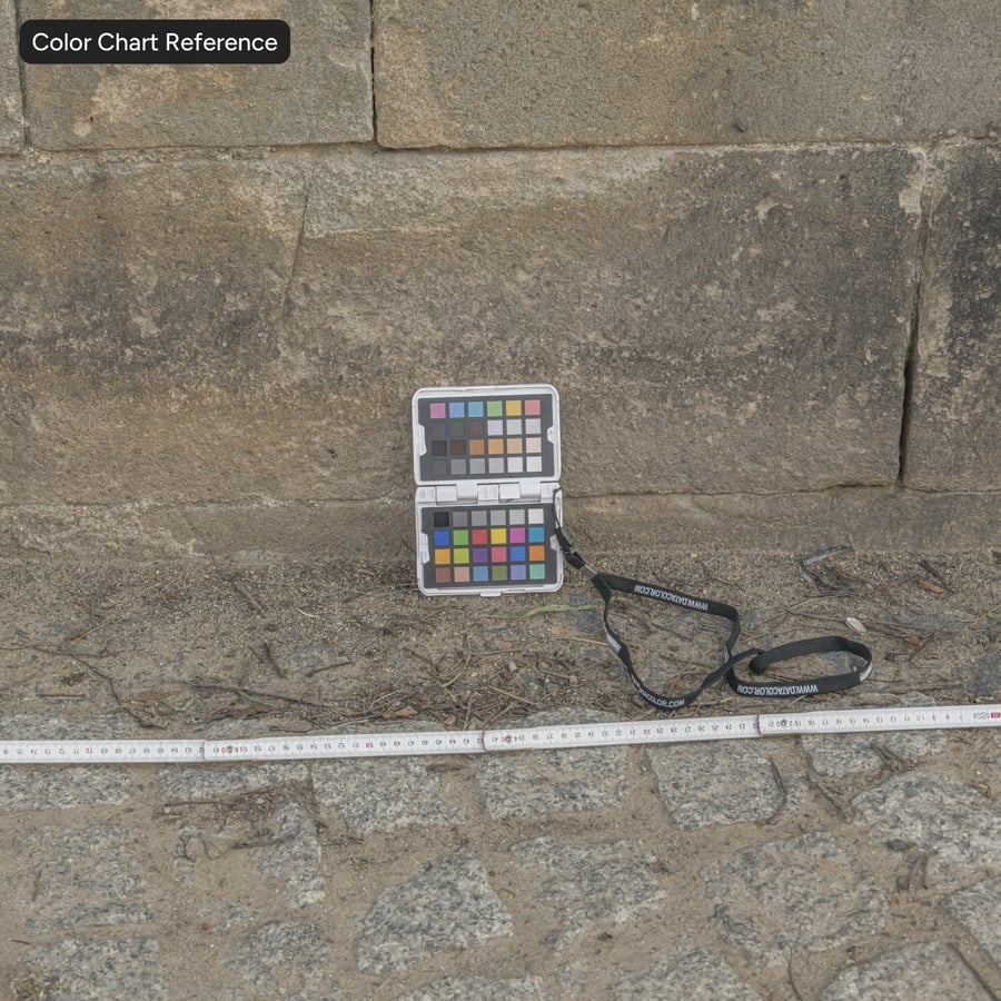 Texture d'un mur en blocs de pierre à liant épaufré