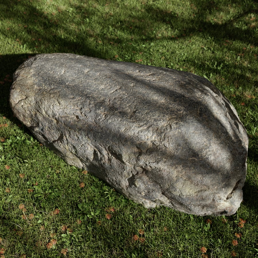 Modelo de pedra grande e lisa em tons frios