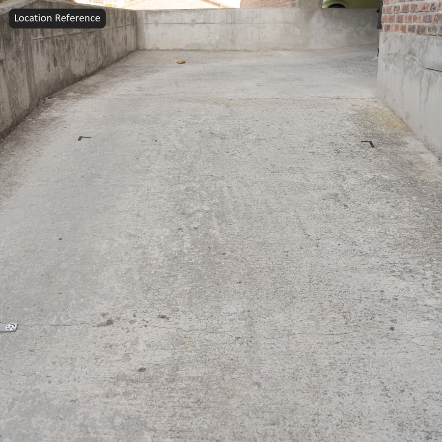 Eskimiş Yerinde Dökme Beton Yürüyüş Yolu Dokusu, Gri