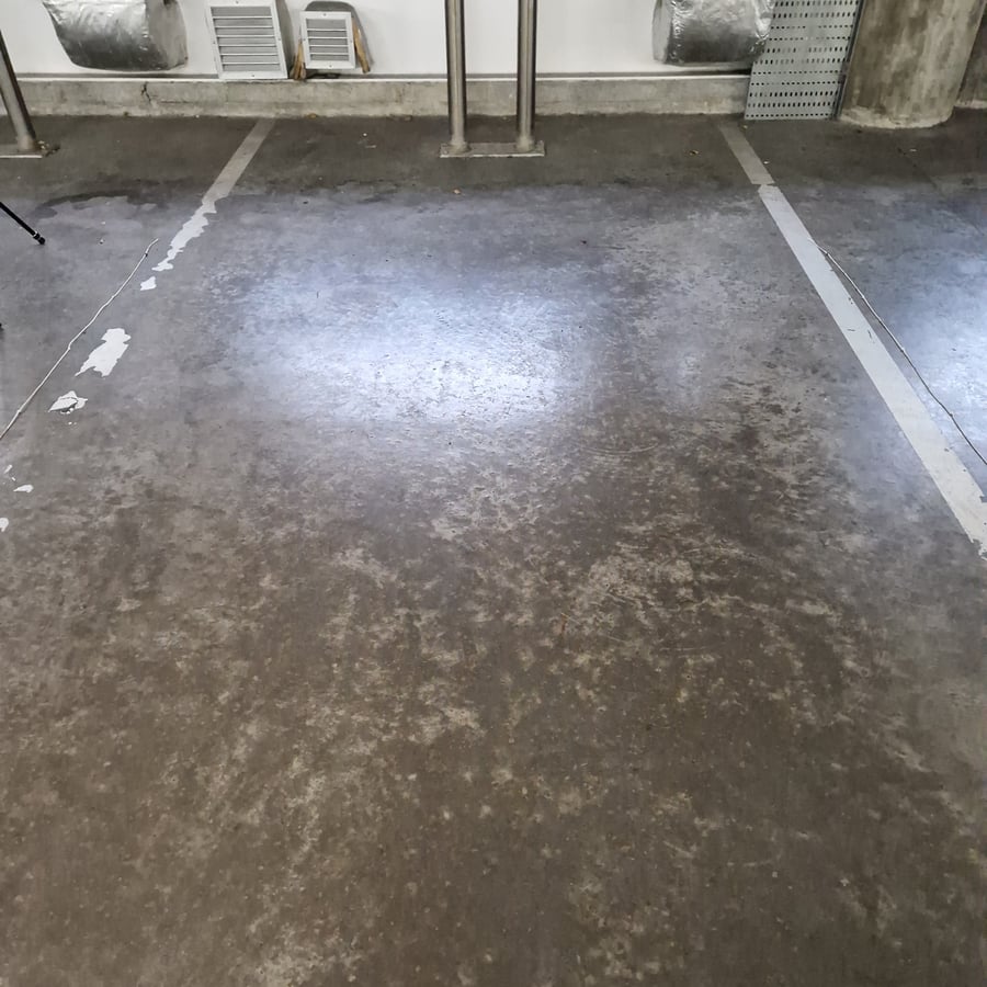 Textura de hormigón desgastado para plaza de aparcamiento, blanco