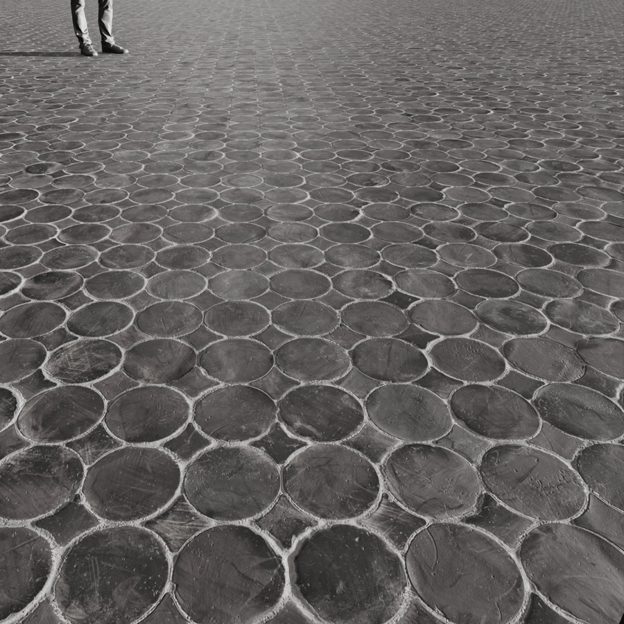 Circlular Slate Raw Tile Texture, Black