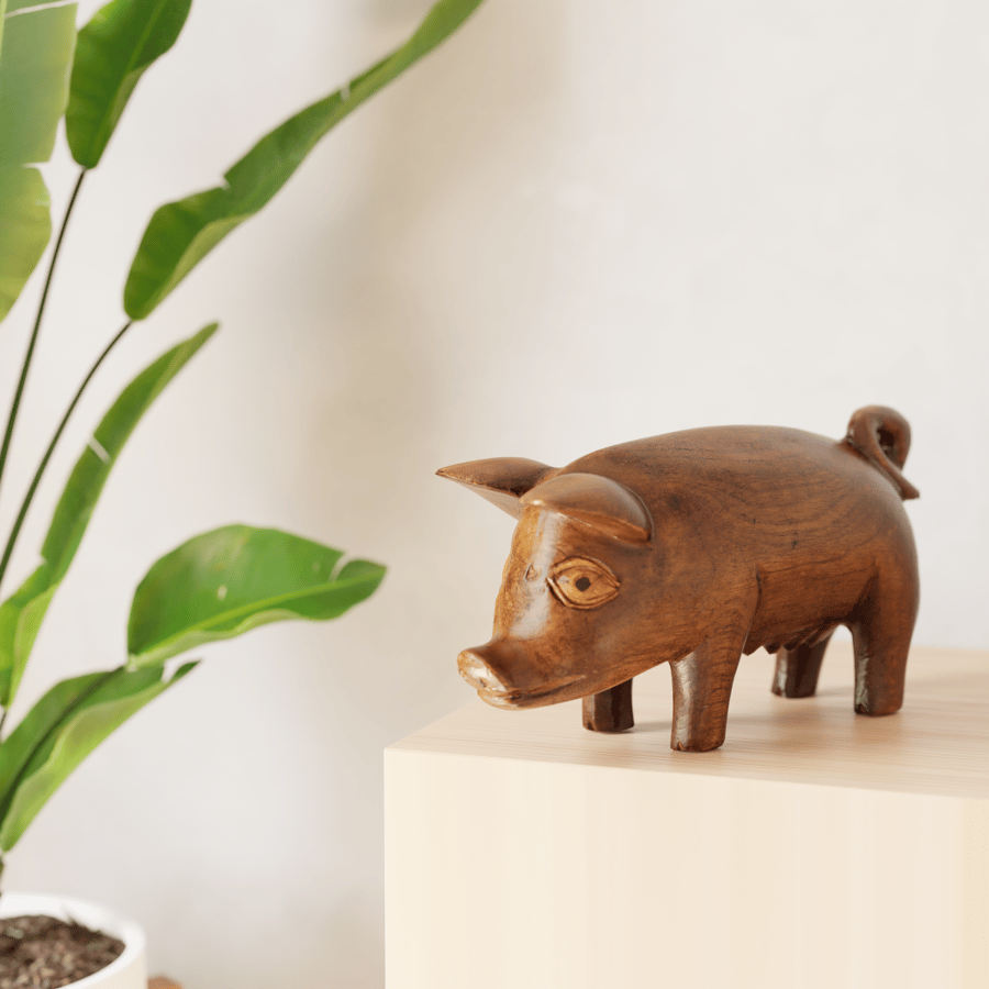 Wooden Pig Statue Model