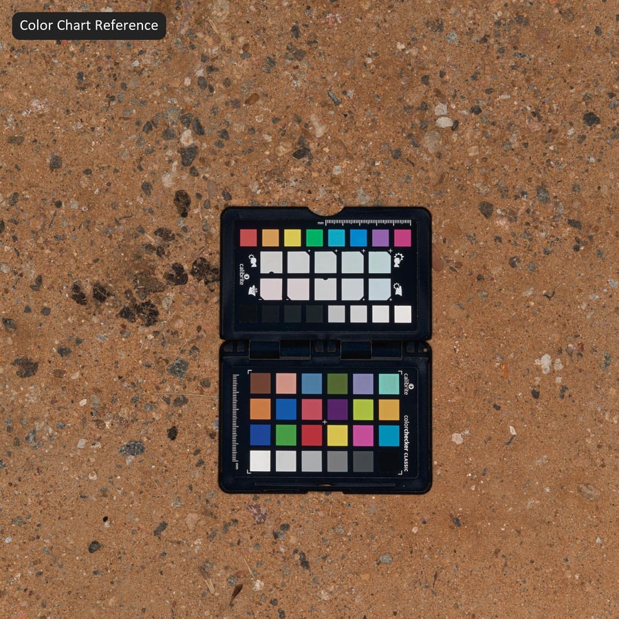 Texture de route de gravier et de terre, rouge