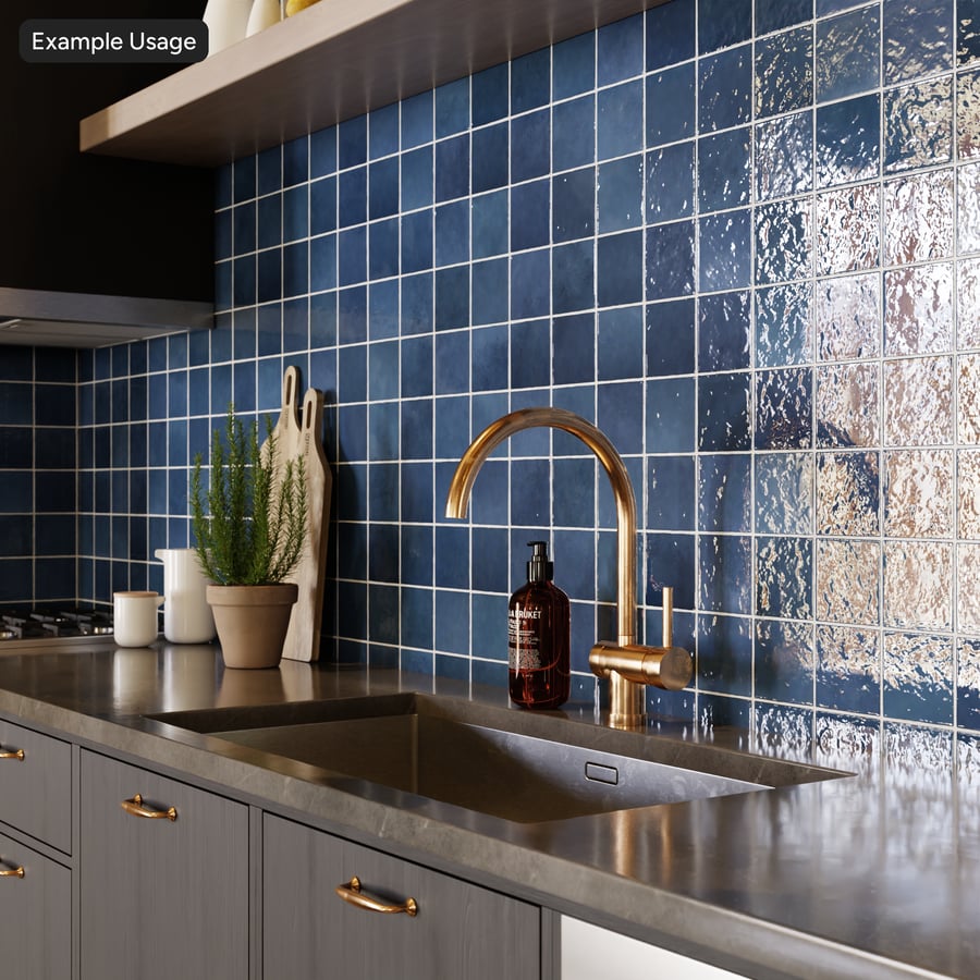 Textura de azulejo quadrado Zellige brilhante, azul real