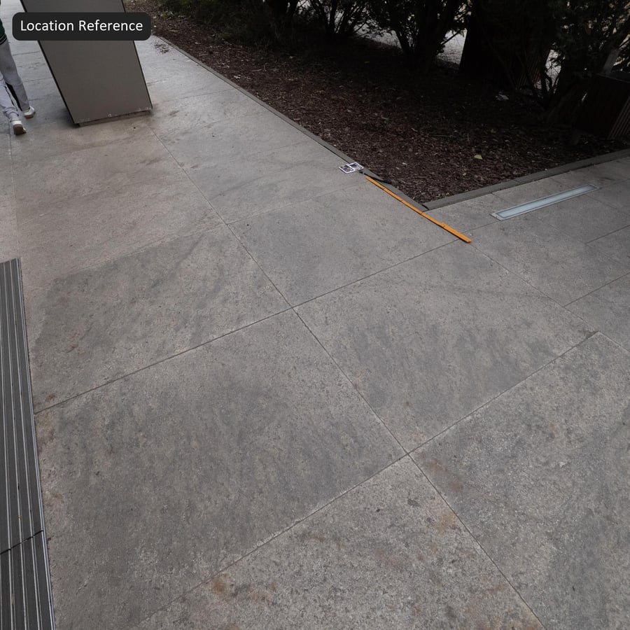 Textura de Passeio em Pedra de Grande Formato Amolada, Cinzento