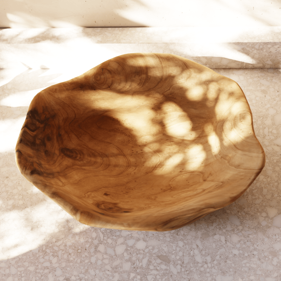 Live Edge Wooden Bowl Model