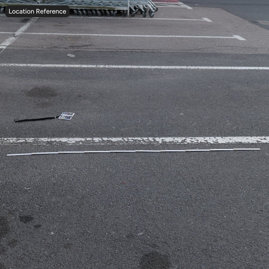 Schoon asfalt met textuur voor enkele rijstrookmarkering
