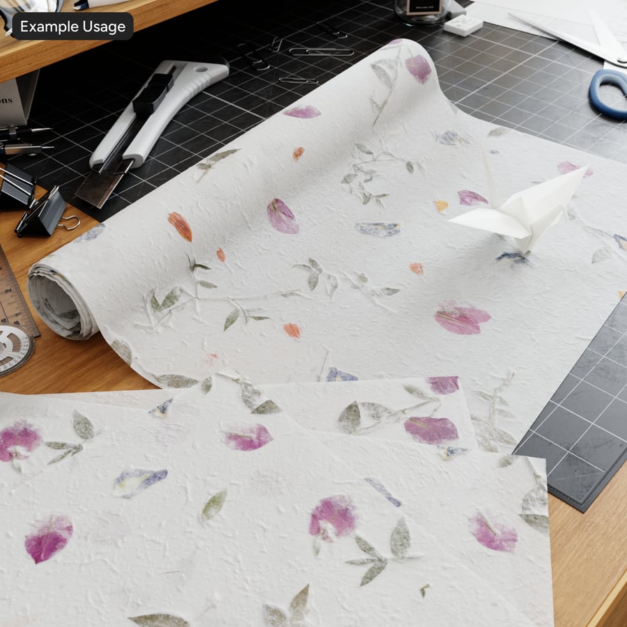 Texture di carta di gelso con Iris, Calendula e Bougainvilla