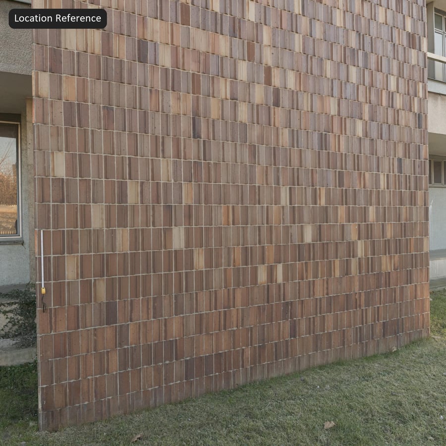 Textura vertikálně skládaného keramického fasádního obkladu, okrově hnědá