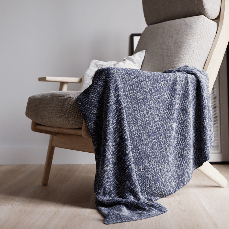 Tecido para estofamento em linho com textura entrelaçada, azul