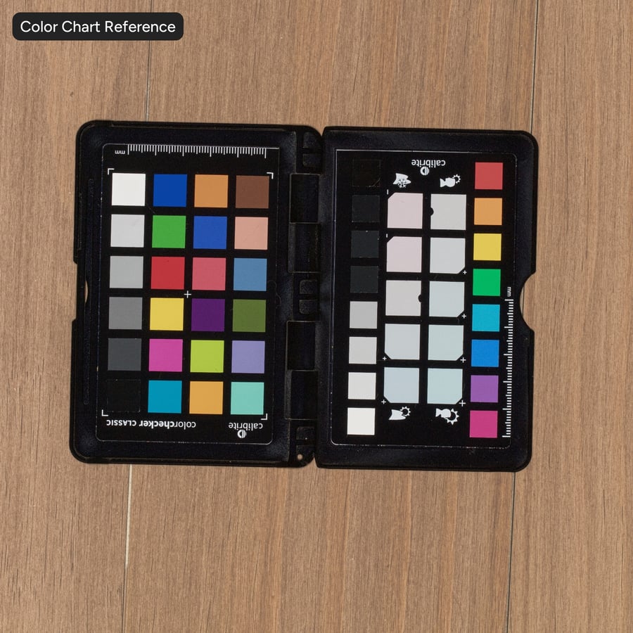 Texture lisse du bois Accoya, chaleureuse