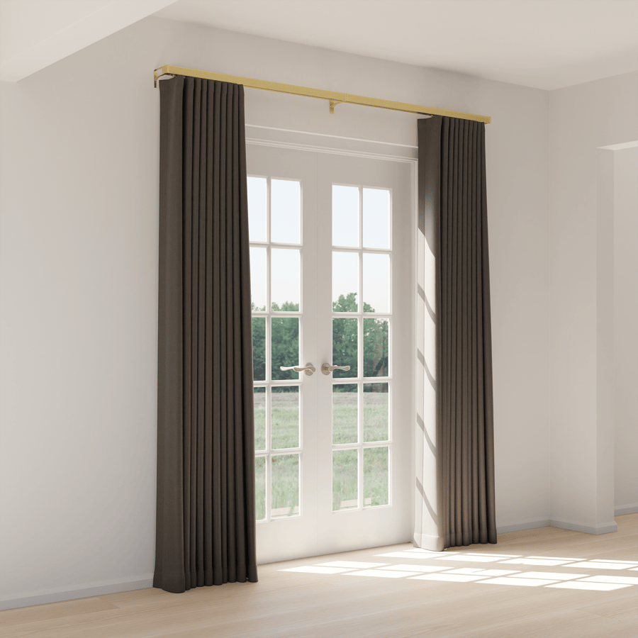 Modelo de cortinas abertas com pregas onduladas, cinza