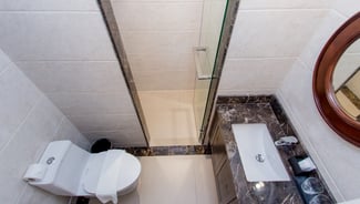 Deluxe Pool Views gallery image 3