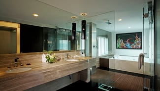 Premier Jacuzzi Suite gallery image 1