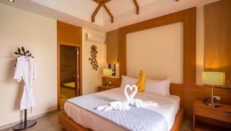 Six Bedroom Lux gallery image 5