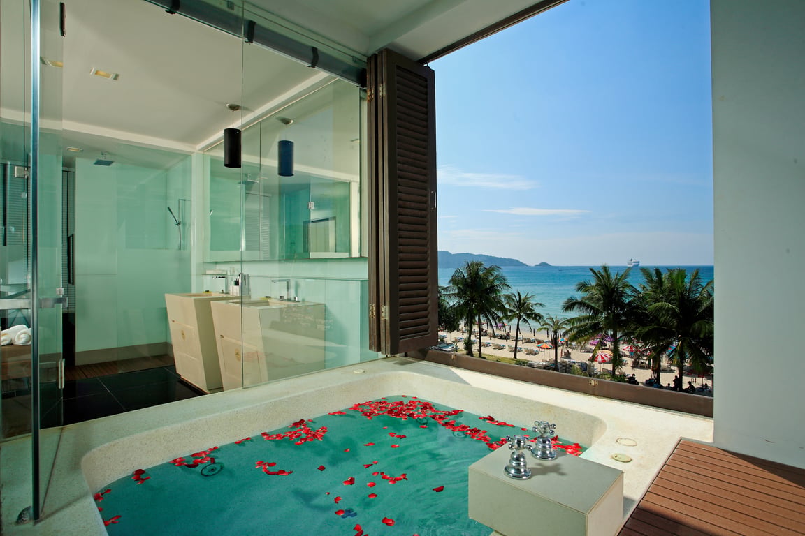 Premier Jacuzzi Suite — B-Lay Tong Phuket Thailand
