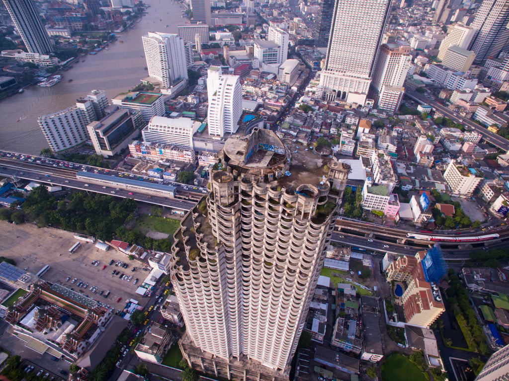 Sathorn Unique Tower gallery image 1