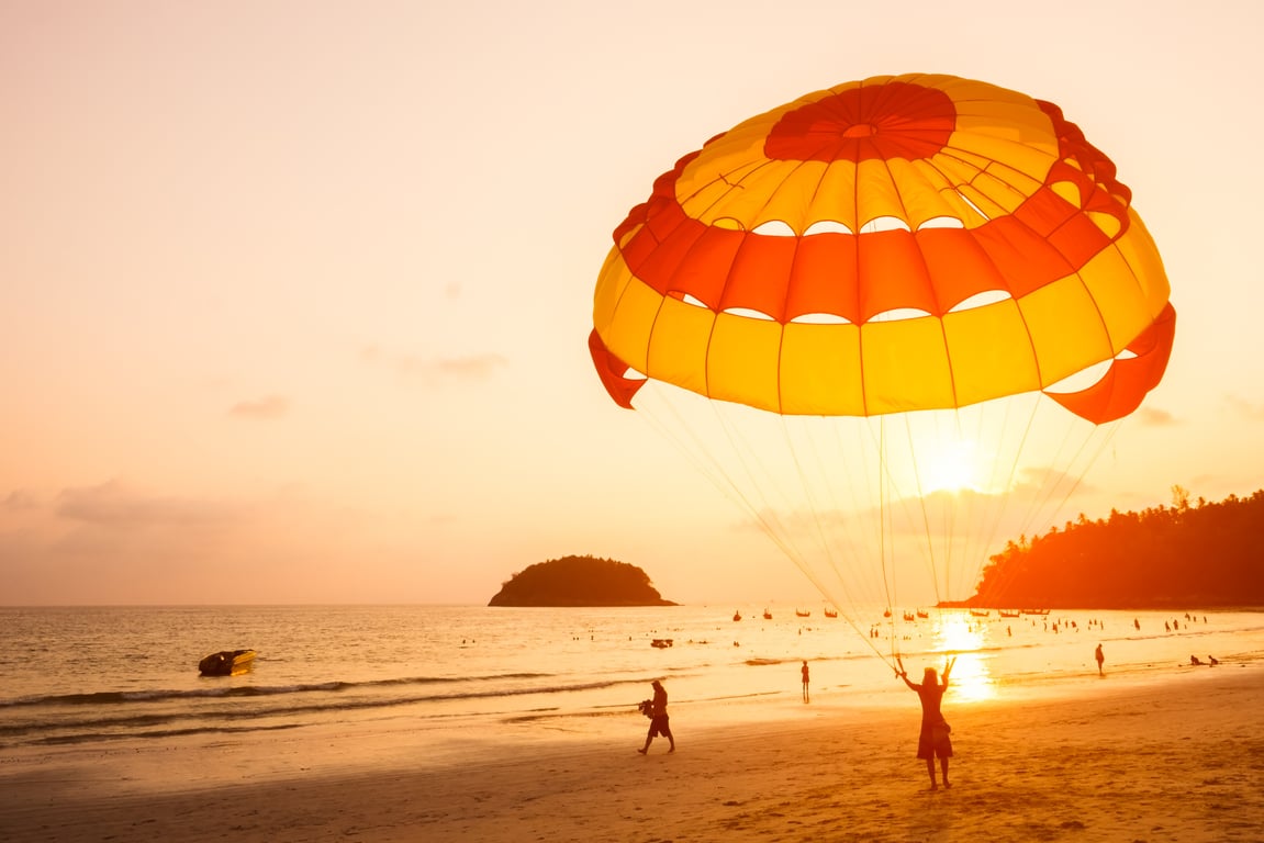Parasailing Phuket gallery image 1