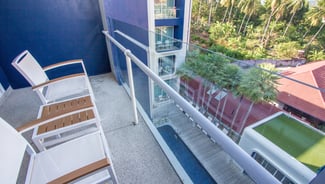 Deluxe Pool Views gallery image 3