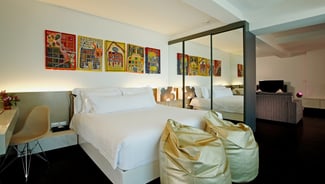 Corner Suite gallery image 1