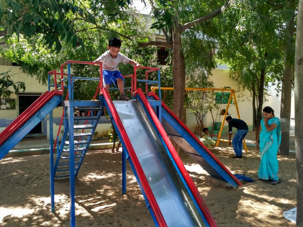 Freedom concept school - 2