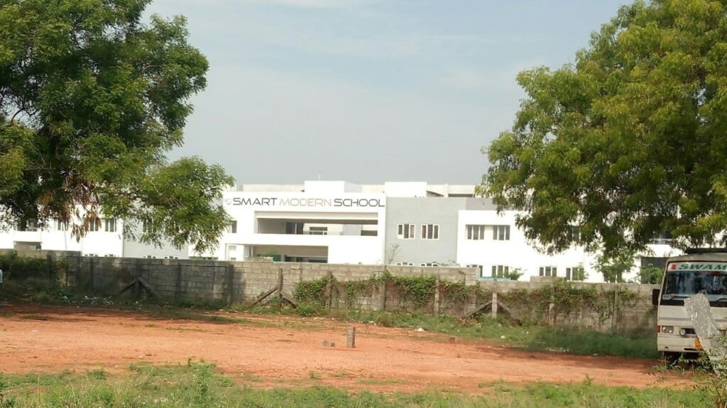 Smart Modern School - 5
