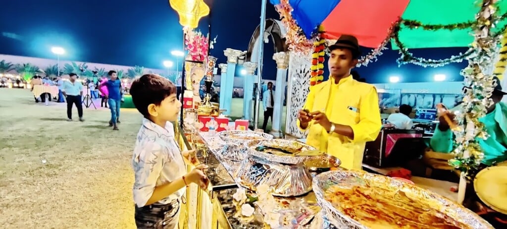 Raja Caterers & Fancy Farsan - 2