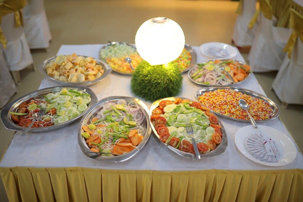 916 catering service - 4