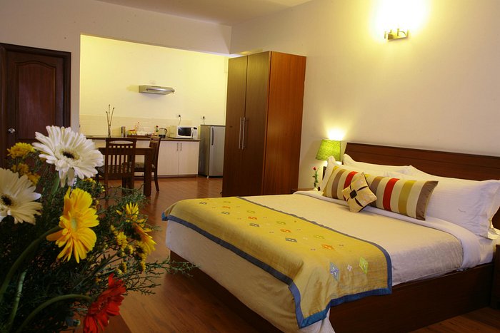 j�STa Off MG Road, Bangalore - 4