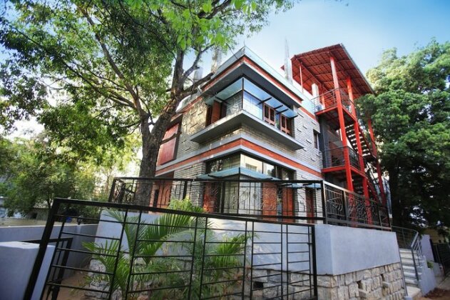 Golden Lotus Boutique Suites