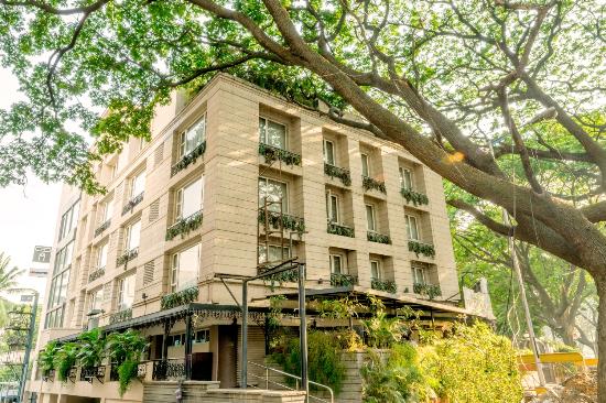 Octave Suites - Residency Rd