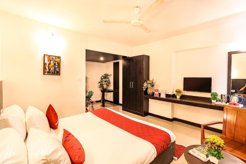 The Monarch Brigade Road - 4