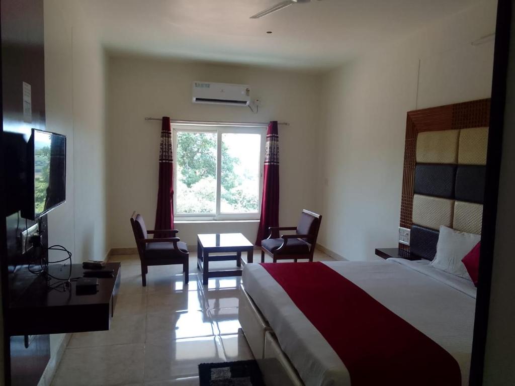 Hotel New Rajdarshan - 4