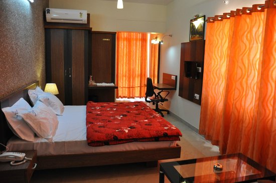 HOTEL VASANTH VIHAR - 4