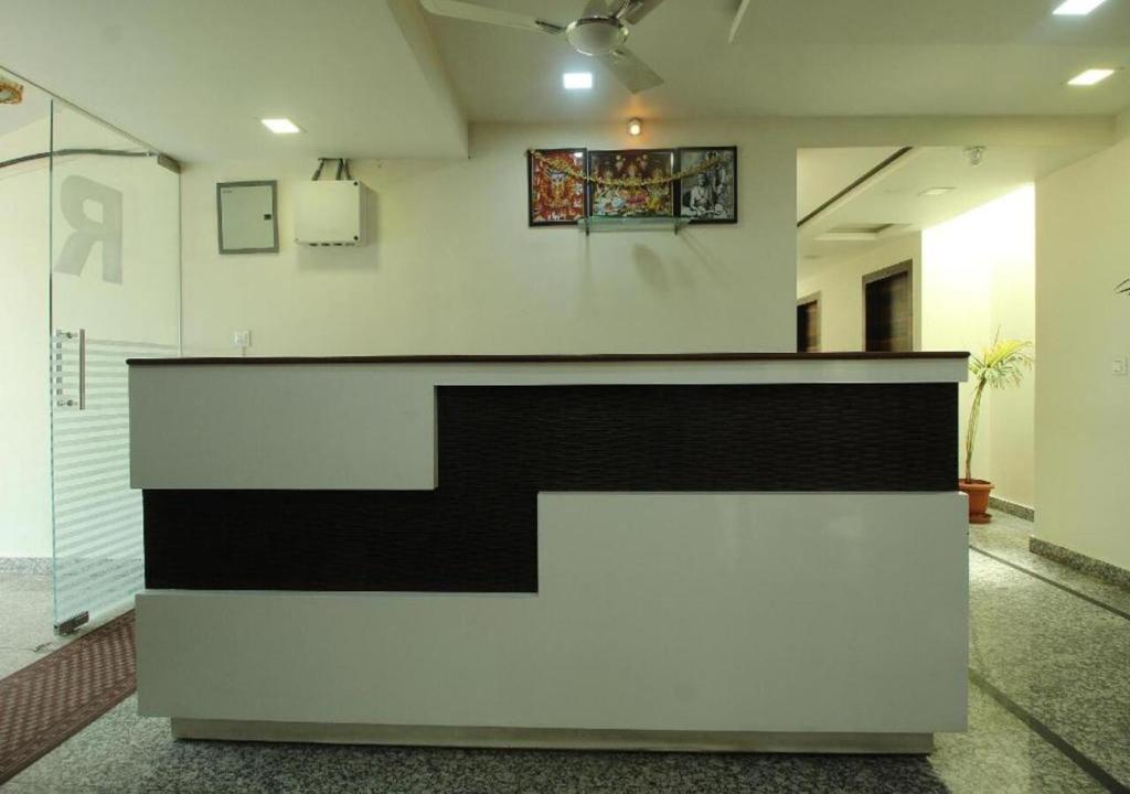 Hotel Regal Residency - 2