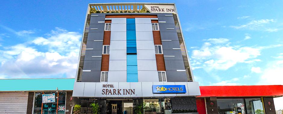 FabHotel Spark Inn - Hotel