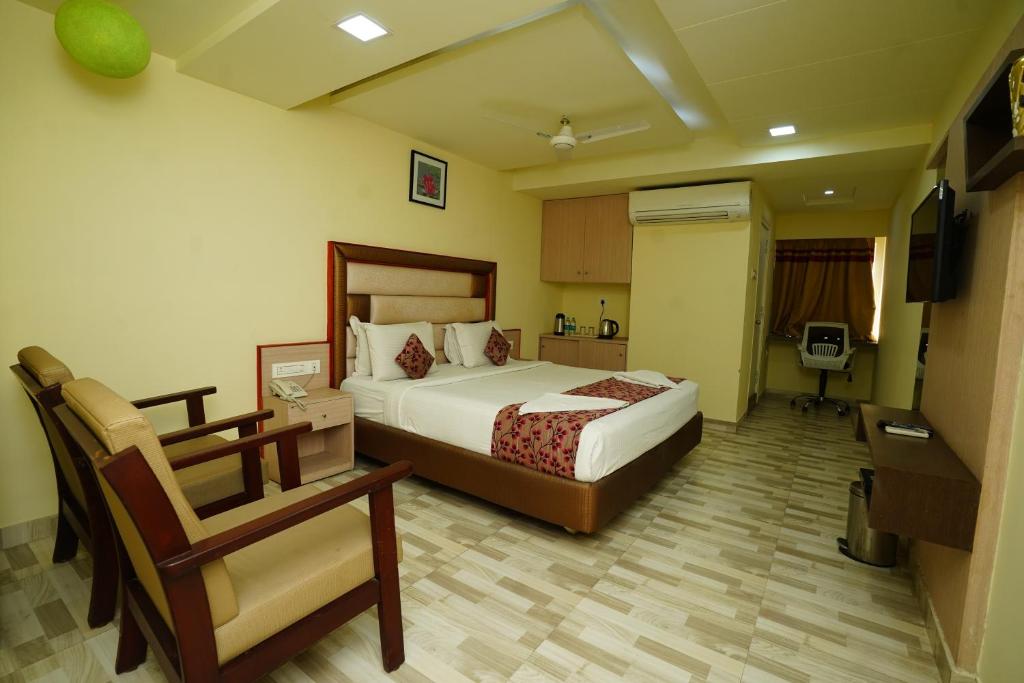 Hotel SK Riverfront - 4