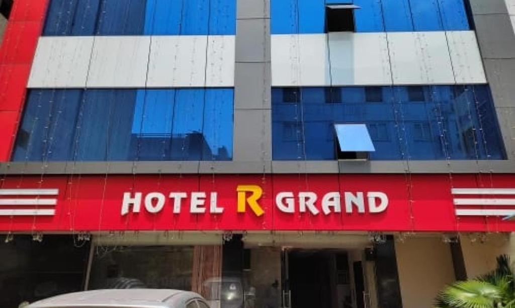 HOTEL R GRAND