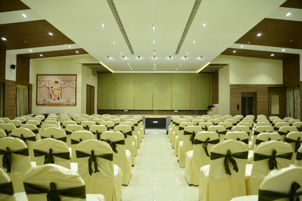 Hotel Pride Madhava - 4