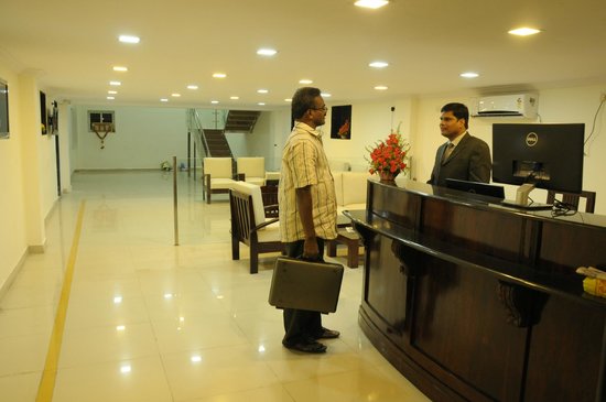 New Hotel Executive Inn - 2