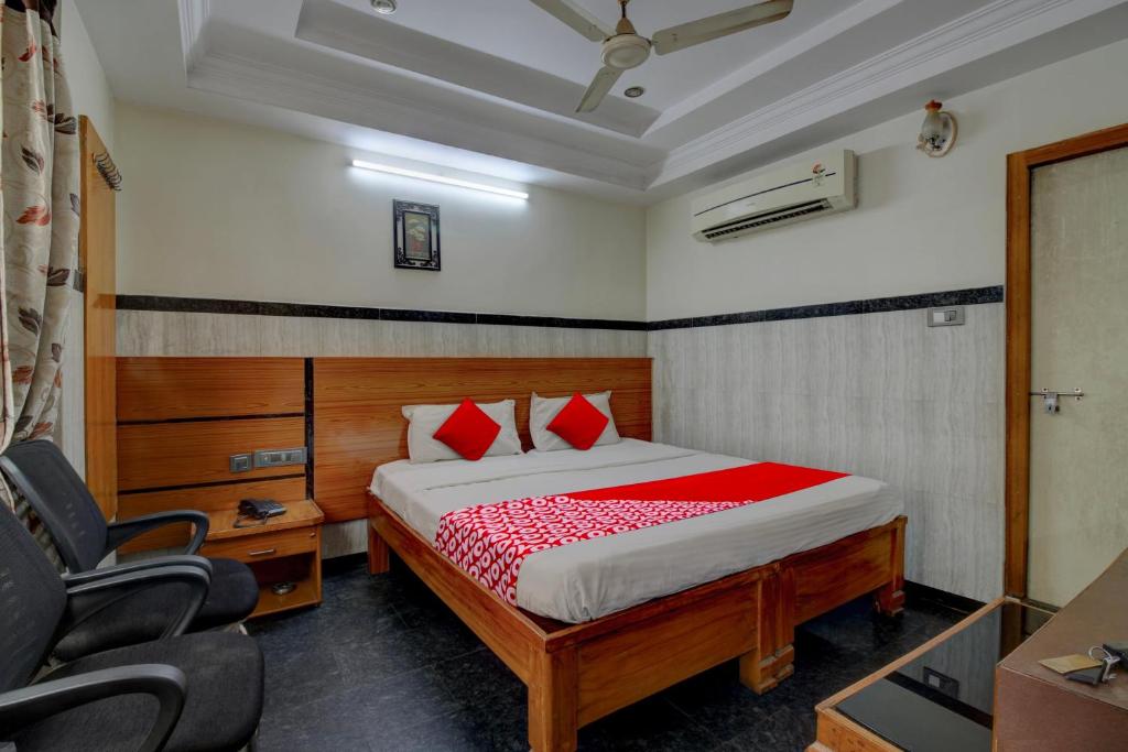 Flagship Hotel Yuvaraj Palace Vijayawada - 4