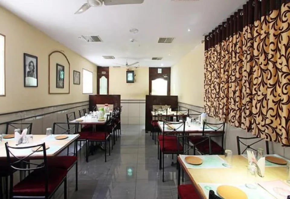 Flagship Hotel Sripada - 3