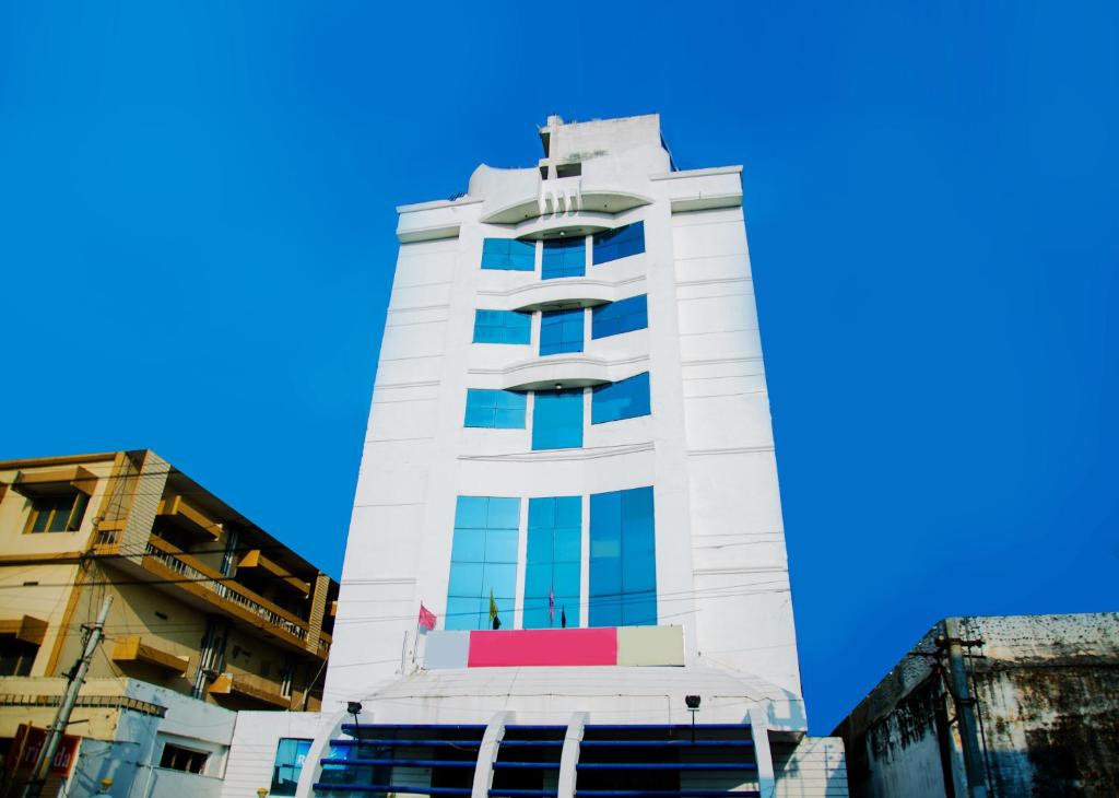 Flagship Hotel Sripada