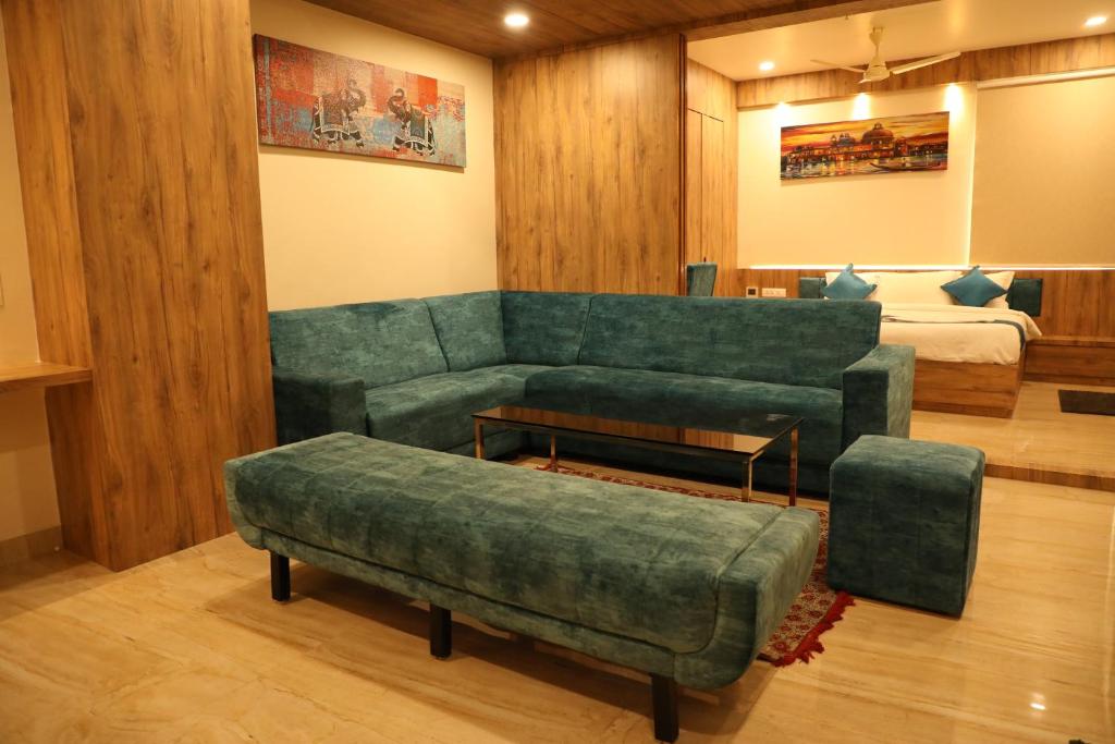 Hotel Sree Kubera Grand - 4