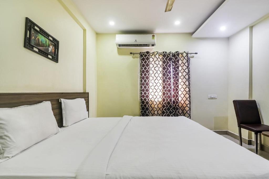 Capital O Hotel Thilothama Grand - 4