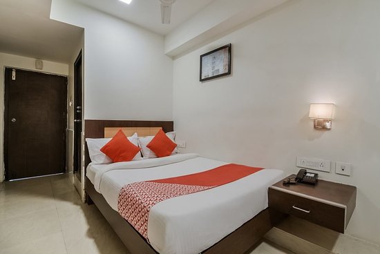 OYO 6383 Hotel Leela Grand Inn - 4