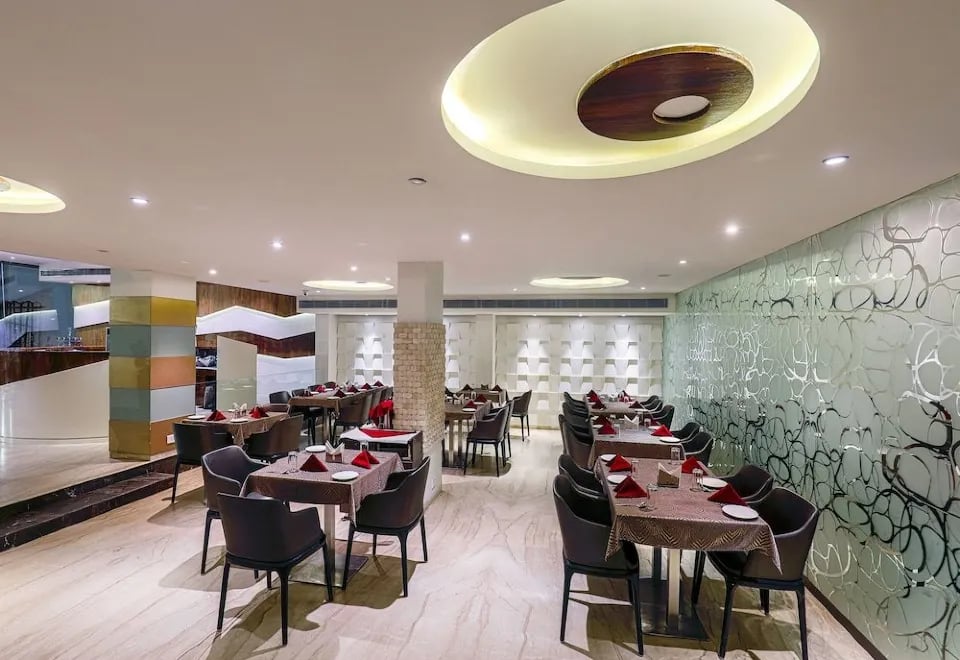 The Supreme Hotel - 4